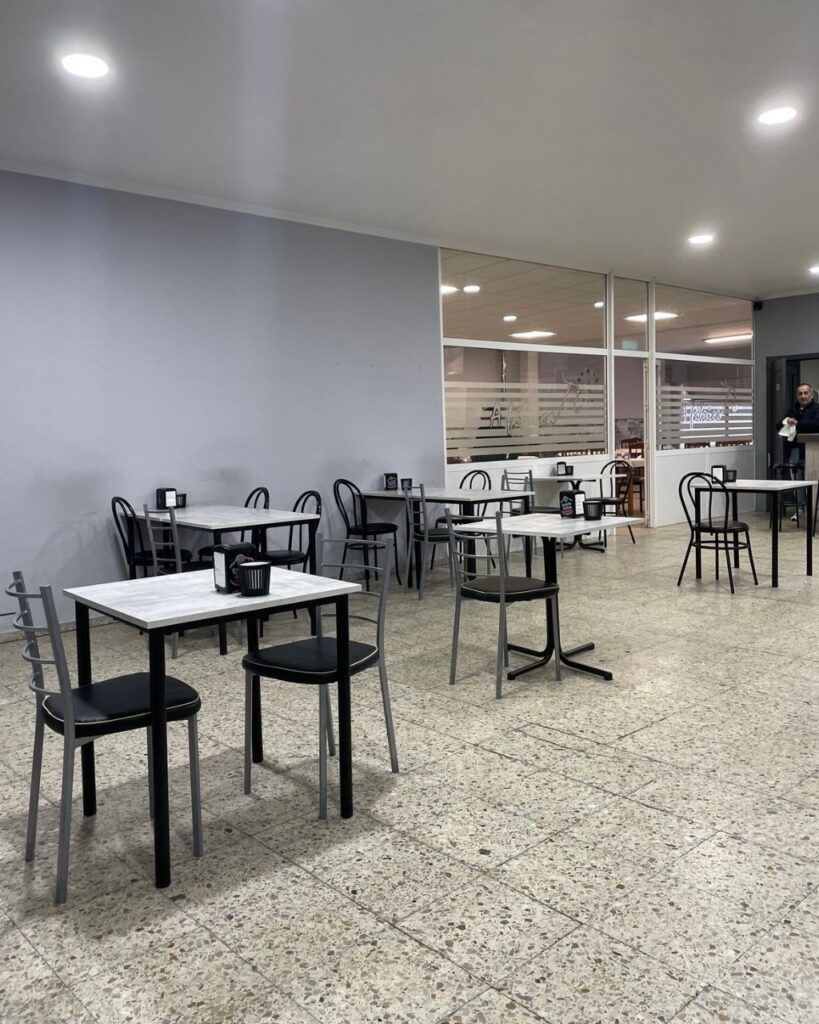Proyecto de diseño de interiores para cafetería cafeteria